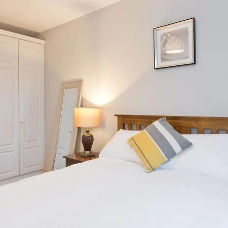 City Centre Apt 10 Min Walk To Temple Bar Sleeps 4 Apartment